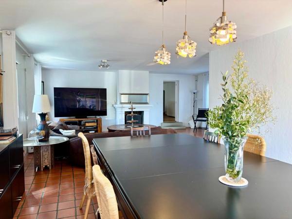 MAISON D'EXCEPTION D'ENVIRON 180 m² DE PLAIN PIED - 7P - CADRE VERDOYANT - PISCINE - PATIO