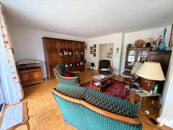 APPARTEMENT 5 PIECES 107m²