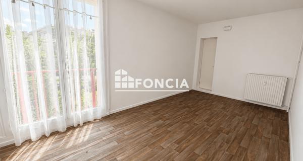 À vendre Appartement 2 pièces 60 m² - Villeneuve-lès-avignon 30400