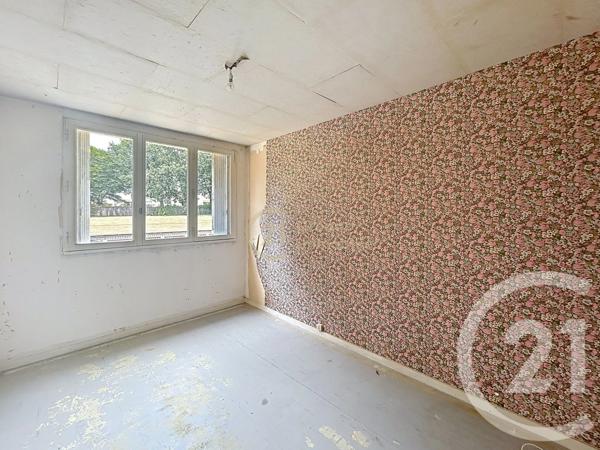 Appartement T4 à vendre  4 pièces - 65 m 2   ST JACQUES DE LA LANDE  - 35
