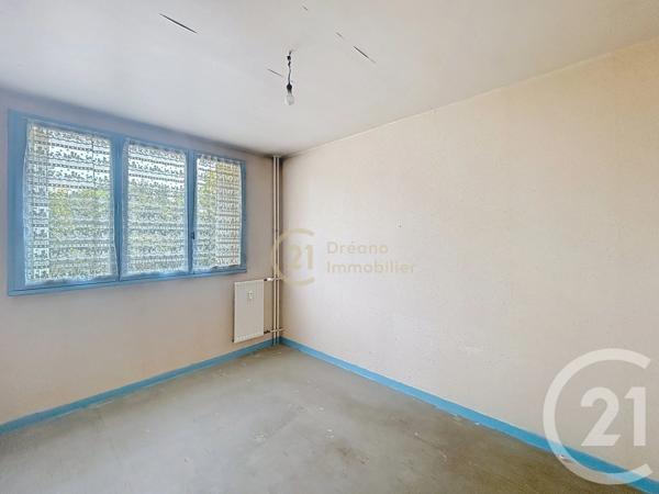 Appartement T4 à vendre  4 pièces - 65 m 2   ST JACQUES DE LA LANDE  - 35