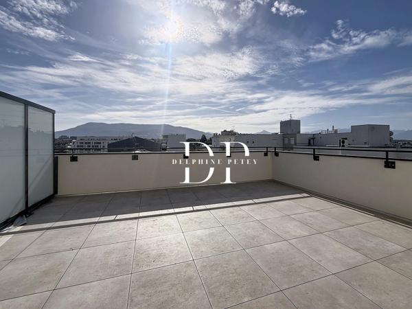 Appartement à vendre 4 pièces de 100,6 m2 AMBILLY (74)