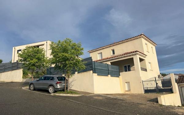 Maison à vendre    6 pièces • 111 m2 Aramon