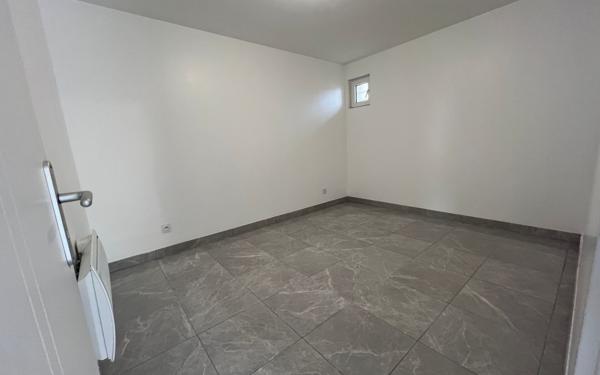 Maison à vendre    6 pièces • 111 m2 Aramon