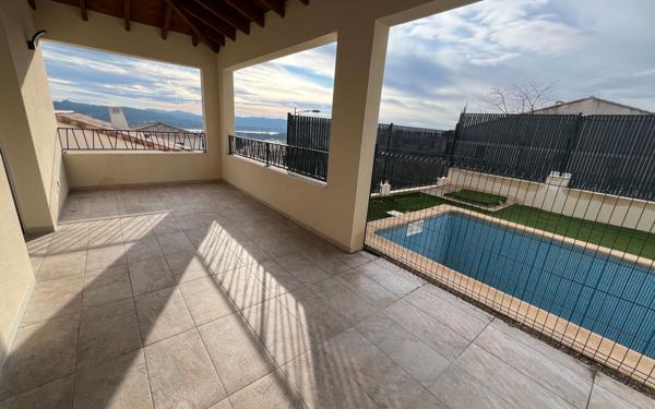 Maison à vendre    6 pièces • 111 m2 Aramon