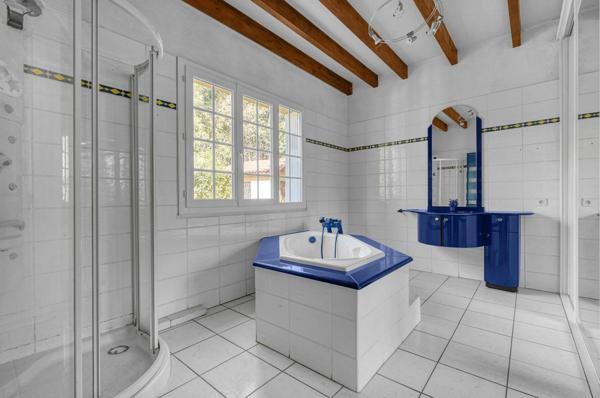 Maison à vendre    5 pièces • 185 m2 Toulouse