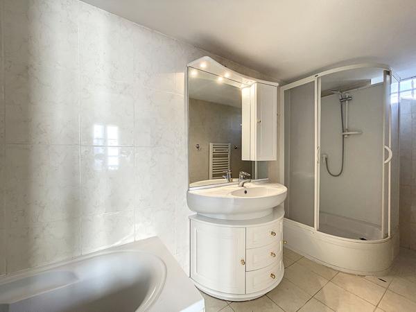 Maison de ville 6 pièces de 102.02 m² - Centre-ville de Saint-Germain-en-Laye