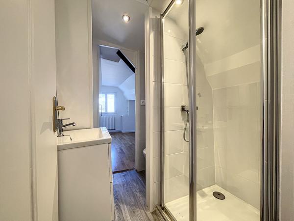 Maison de ville 6 pièces de 102.02 m² - Centre-ville de Saint-Germain-en-Laye