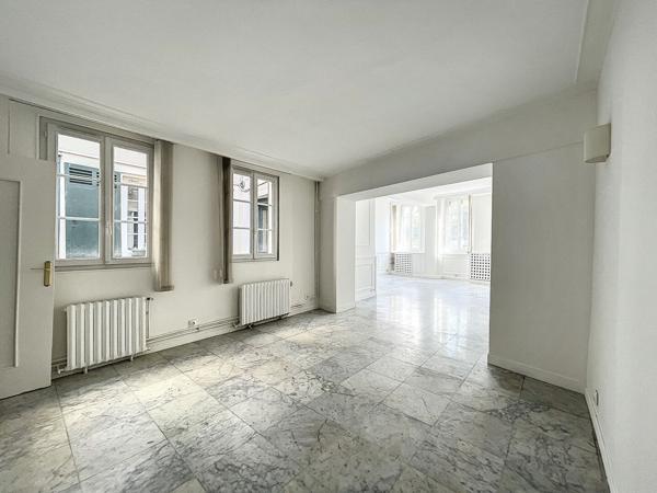 Maison de ville 6 pièces de 102.02 m² - Centre-ville de Saint-Germain-en-Laye