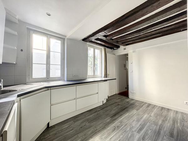 Maison de ville 6 pièces de 102.02 m² - Centre-ville de Saint-Germain-en-Laye
