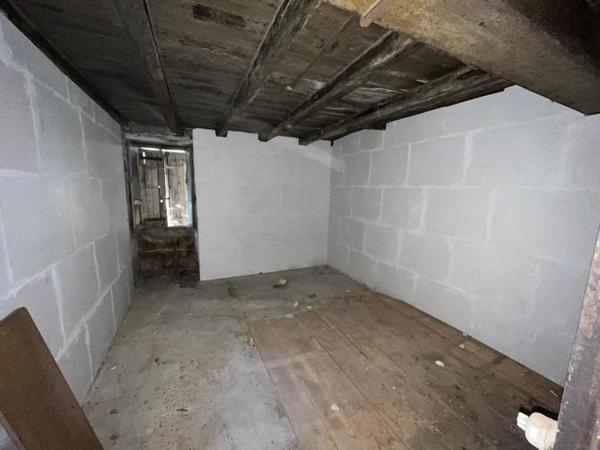 Maison à vendre |                                       Brizambourg |                                        4 pièces  |  236 m²
