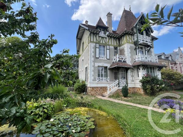 Maison à vendre  8 pièces - 226 m2 VILLERS COTTERETS - 02