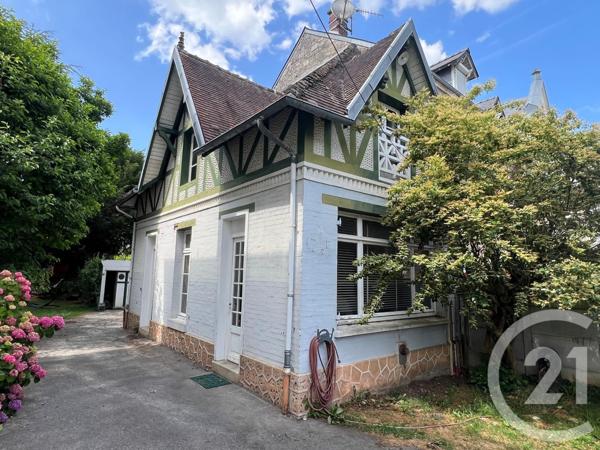 Maison à vendre  8 pièces - 226 m2 VILLERS COTTERETS - 02