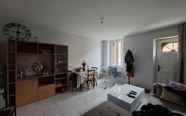 Immeuble à vendre    2 pièces •  Grisolles