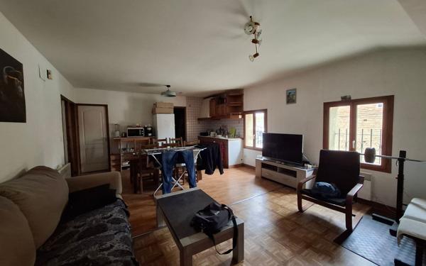 Immeuble à vendre    2 pièces •  Grisolles