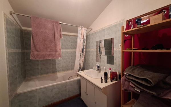 Immeuble à vendre    2 pièces •  Grisolles