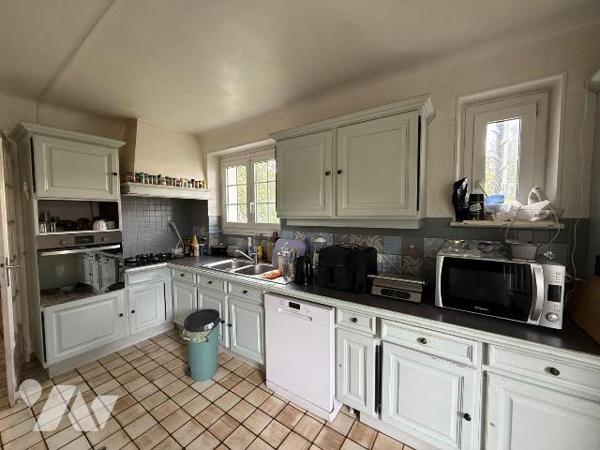 Maison à vendre à Troyes (10000) - Aube (10)

Maison d'une surface de 134,8 m², édifiée sur u...