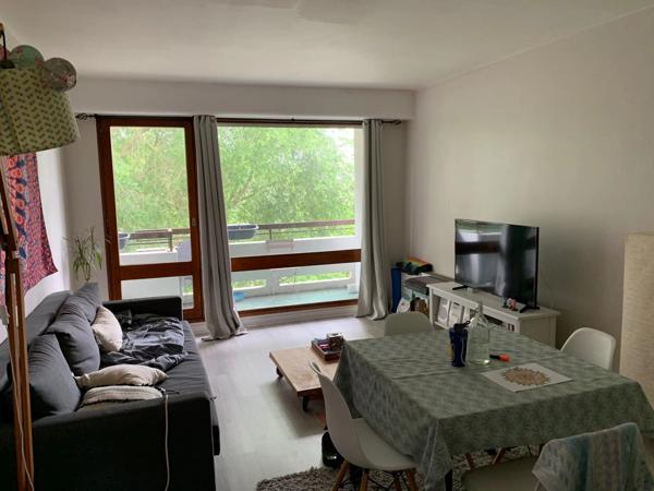 Location                                                      Appartement
                        
                     3 pièces                      62 m2                     à Nantes