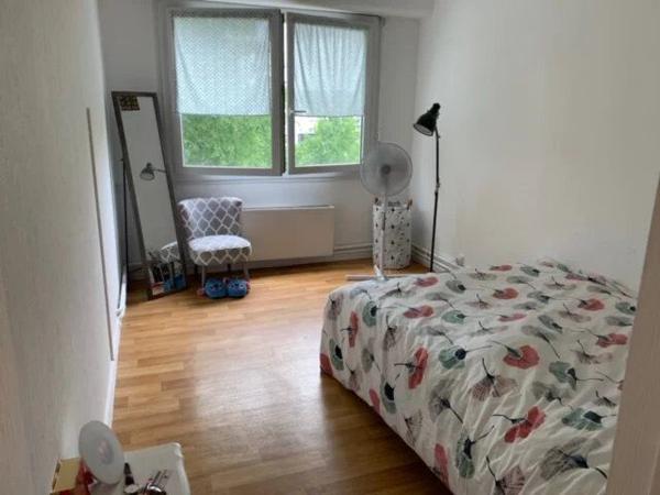 Location                                                      Appartement
                        
                     3 pièces                      62 m2                     à Nantes