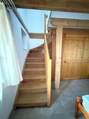 BELLE OPPORTUNITE ! Maison en pierre de 165m², pleine de charme, 4 chambres, Cour intérieure de 379m² 108 000 €