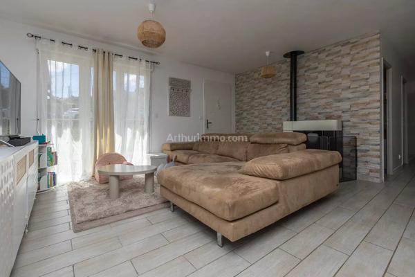 Vente                                                      Maison
                        
                     4 pièces                      74 m2                     à Soleymieu