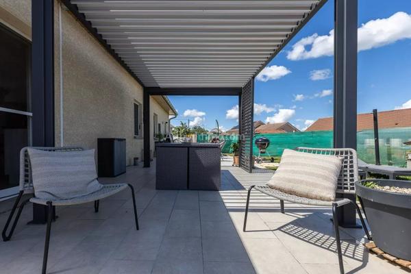 Vente                                                      Maison
                        
                     4 pièces                      74 m2                     à Soleymieu