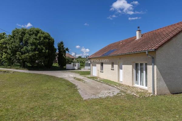 Vente                                                      Maison
                        
                     4 pièces                      74 m2                     à Soleymieu