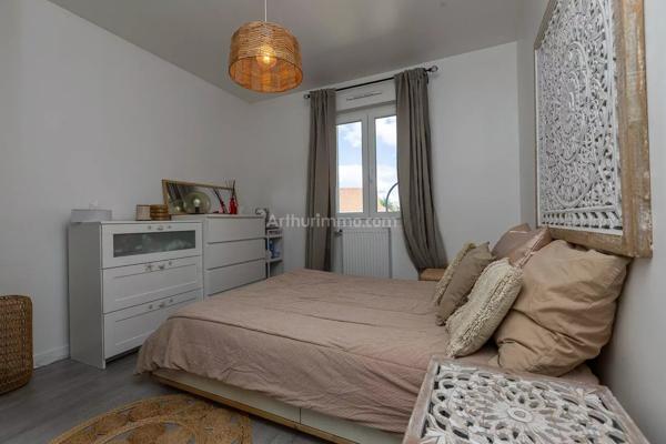 Vente                                                      Maison
                        
                     4 pièces                      74 m2                     à Soleymieu