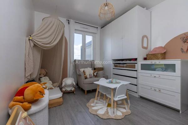 Vente                                                      Maison
                        
                     4 pièces                      74 m2                     à Soleymieu