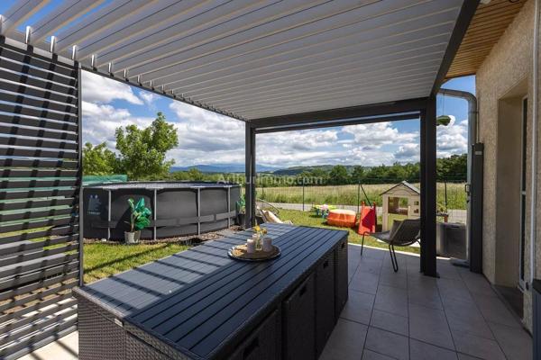 Vente                                                      Maison
                        
                     4 pièces                      74 m2                     à Soleymieu