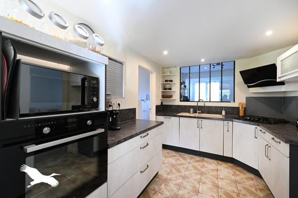 Maison à vendre |  Saint-Yrieix-sur-Charente |  6 pièces | 148 m²