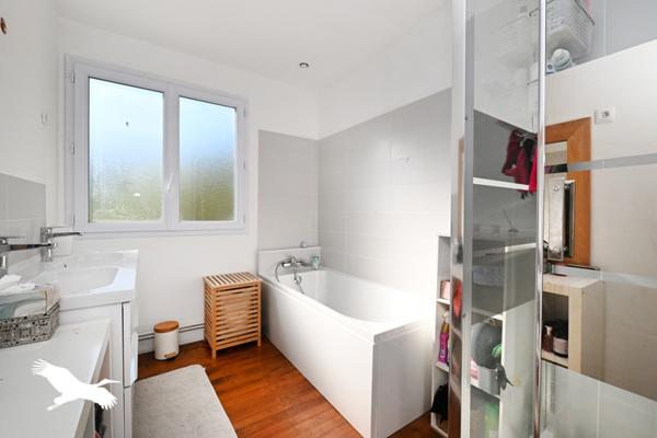 Maison à vendre |  Saint-Yrieix-sur-Charente |  6 pièces | 148 m²