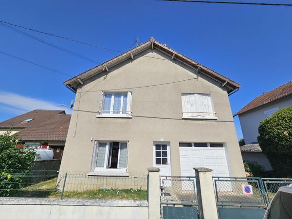 Maison
         6 pièces
        - 136 m² 139 000 € *