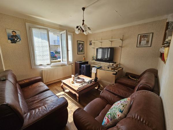 Maison
         6 pièces
        - 136 m² 139 000 € *