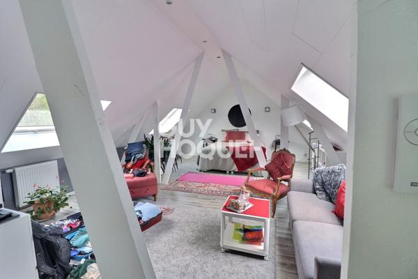 MAISON À VENDRE DE 9 PIÈCES DE 266,00 M²