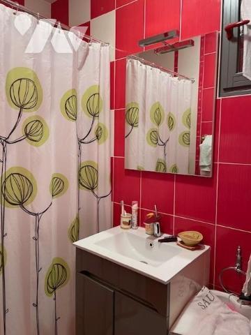 Proche centre, 4/5 chambres, 170m², piscine.