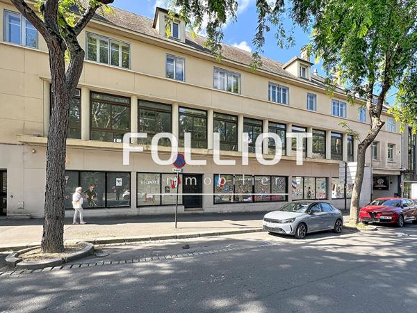 A VENDRE SAINT LO CENTRE VILLE 50000 2500 M2 DE BUREAUX