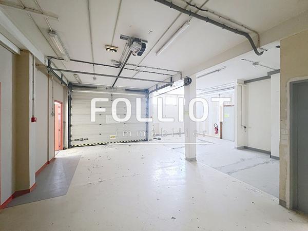 A VENDRE SAINT LO CENTRE VILLE 50000 2500 M2 DE BUREAUX
