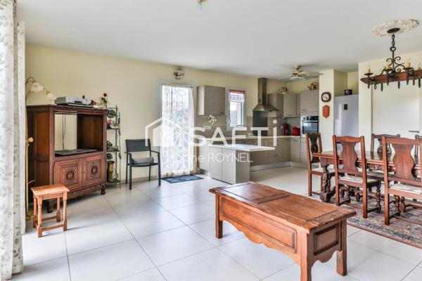 T3 en rez-de-jardin de 75 m², terrasse et jardin privatifs.