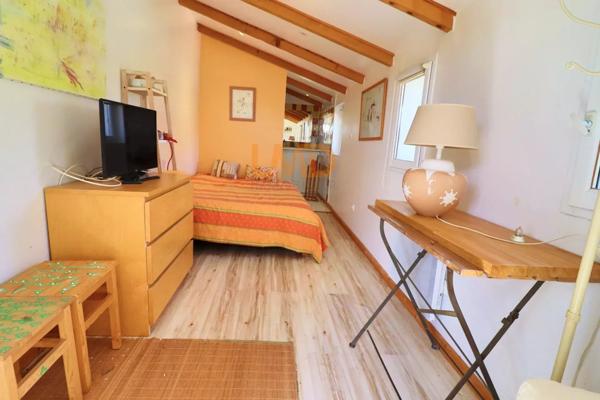 Saint Maximin: Maison T5 148m2 terrain 2500m2