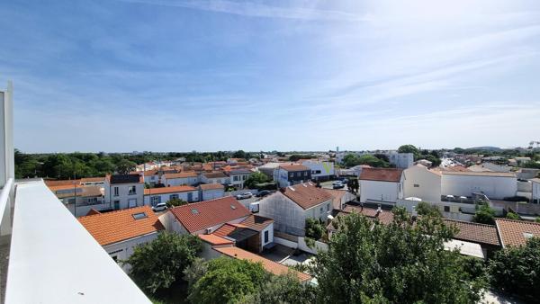 Dernier étage - T3 avec grande terrasse et vue dégagée !