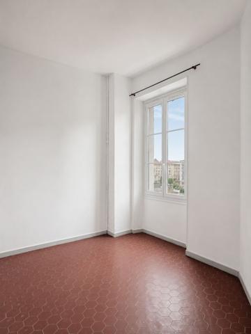 Marseille – Vieux-Port | T3 de caractère avec terrasse plein sud !
