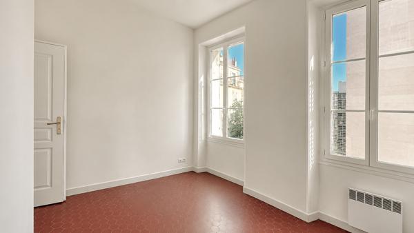Marseille – Vieux-Port | T3 de caractère avec terrasse plein sud !