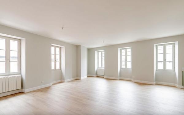 T3 de Prestige - Immeuble en Pierre - Dernier Etage - Tram