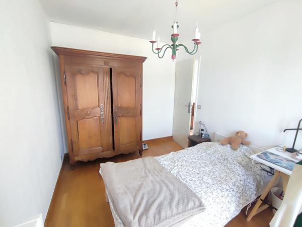 Grand appartement T4 Orsay le guichet avec Terrasse