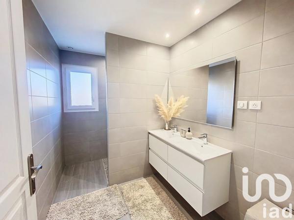 Maison 4 pièces de 106 m² à Terrasson-Lavilledieu (24120)