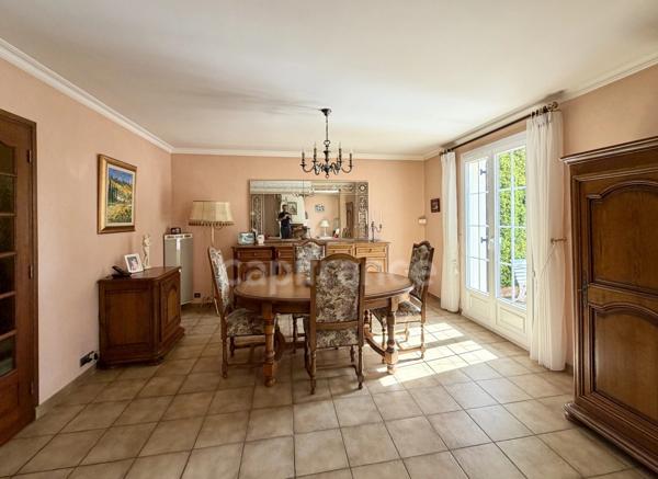 Maison familiale de 131 m² à vendre à Cergy Village – 3 chambres, bureau, jardin et garage