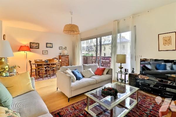 Paris 7e - Rue Masseran - Appartement 3 pièces de 89,06 m² avec deux balcons de 23 m²