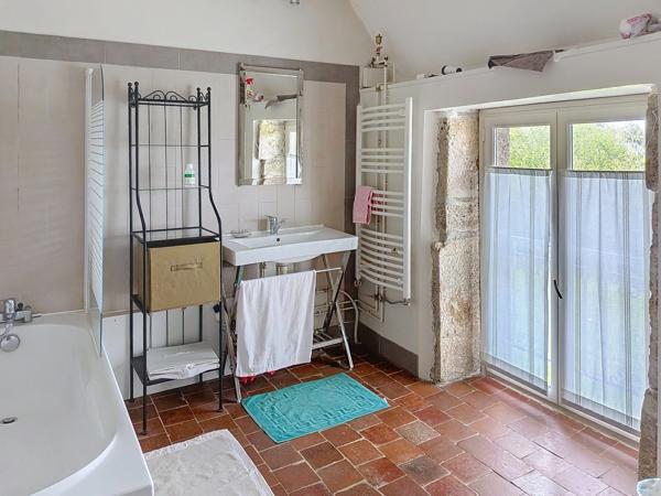 Maison à vendre 8 pièces SAULIEU (21)