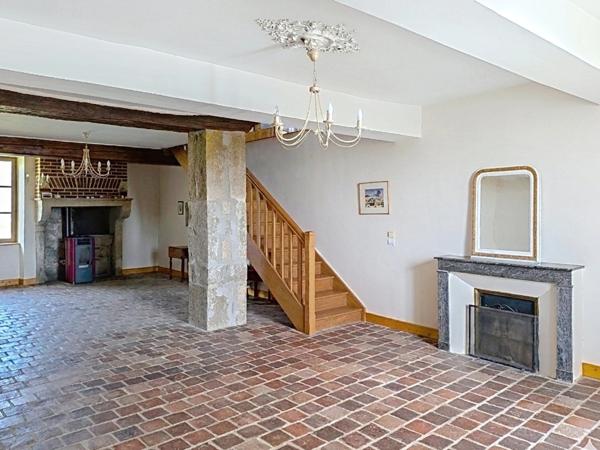 Maison à vendre 8 pièces SAULIEU (21)